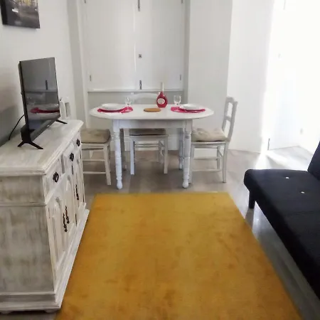 Art District Sunrise 1f * Порту